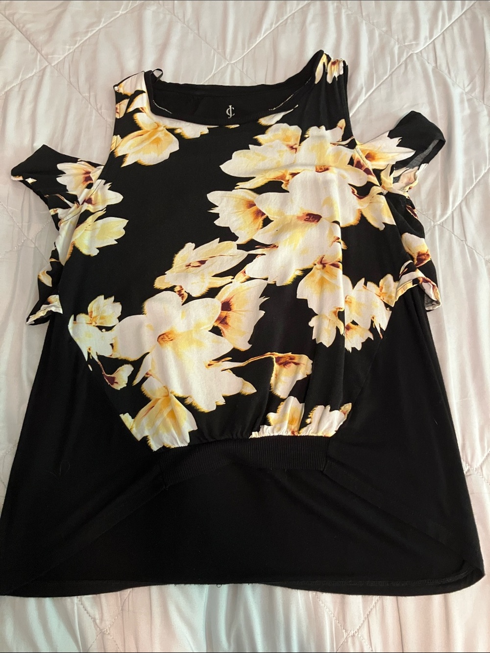 Juicy Couture cold Shoulder top